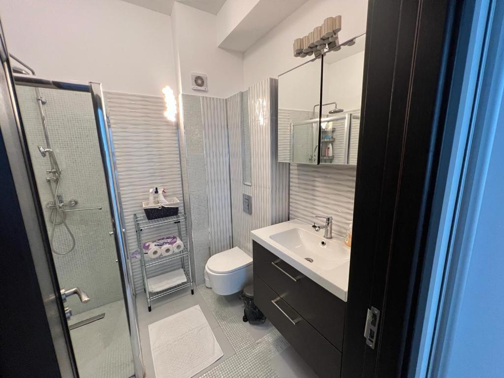 Lavand Eighteen 3 Navodari Exterior photo